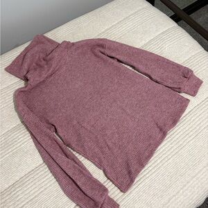 Gibson Mauve Ribbed Turtleneck Sweater